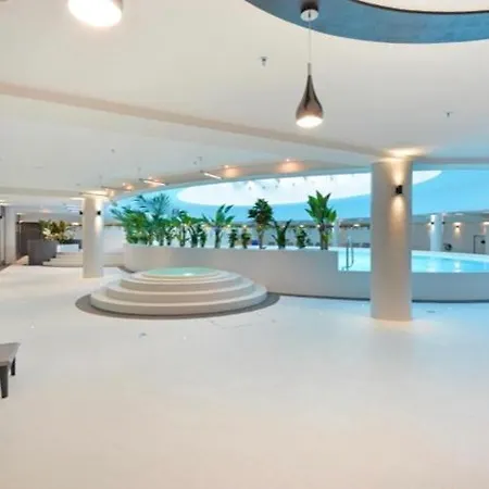 Hanza Tower Baobab & Spa شقة *